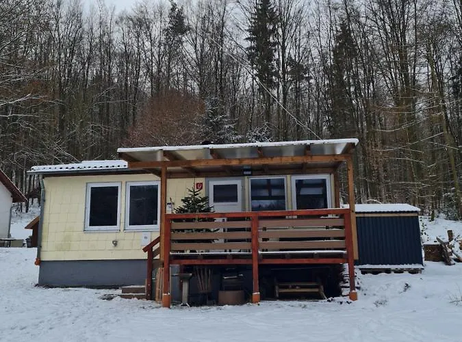 Am Badesee Schoensee 12 * Urnshausen